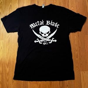 Men’s Size Large Metal Blade Shirt